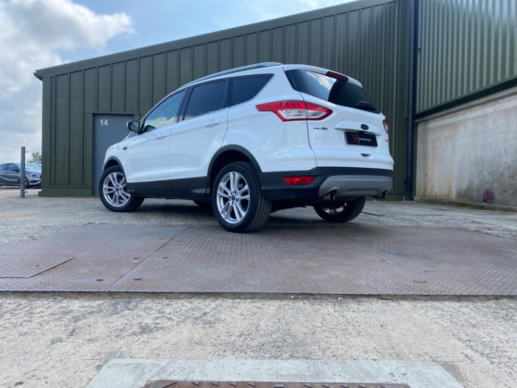 FORD KUGA