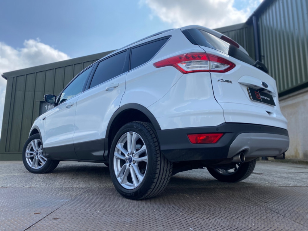 FORD KUGA