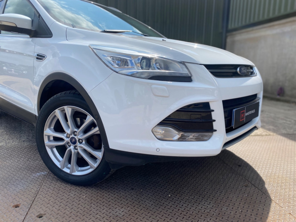 FORD KUGA