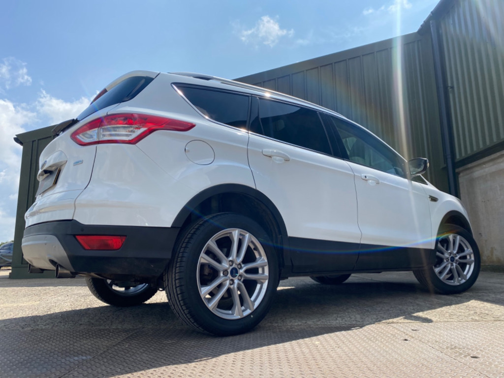 FORD KUGA