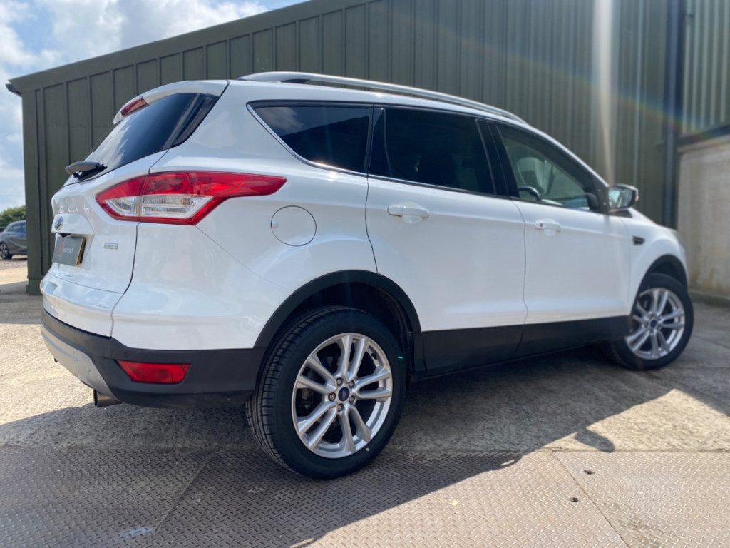View FORD KUGA TITANIUM X