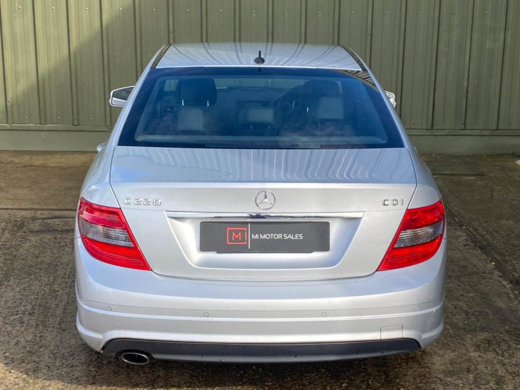 MERCEDES-BENZ C CLASS