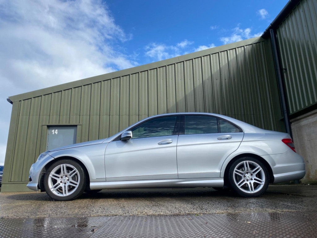 MERCEDES-BENZ C CLASS