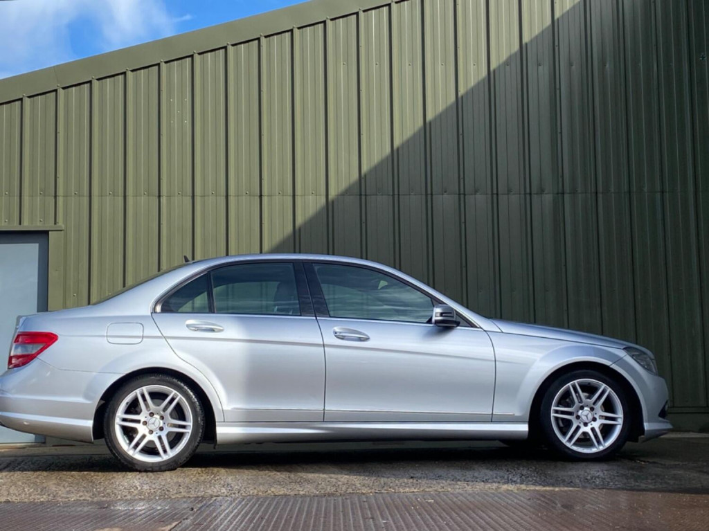 MERCEDES-BENZ C CLASS