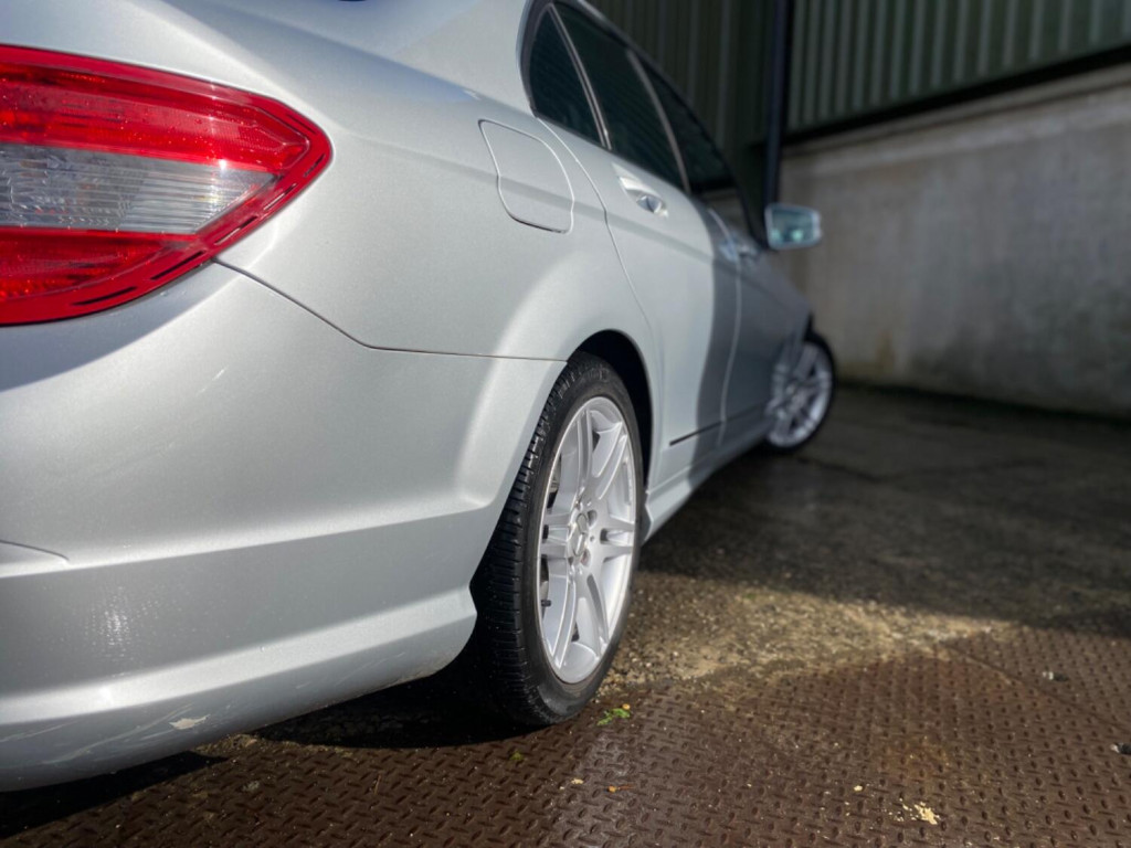 MERCEDES-BENZ C CLASS