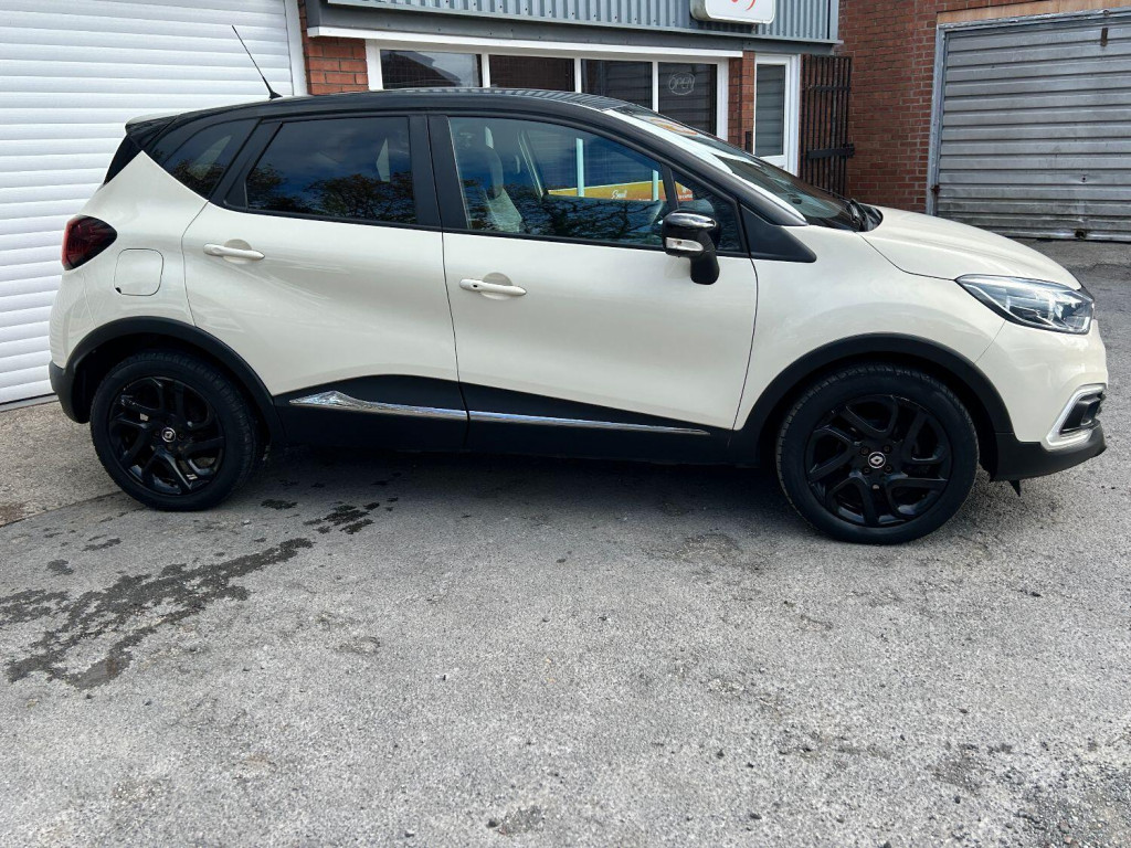 RENAULT CAPTUR