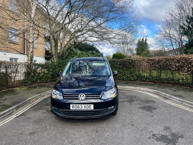 VOLKSWAGEN SHARAN