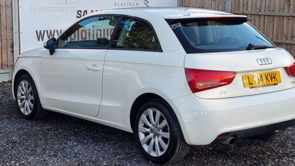 AUDI A1