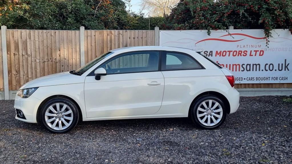 AUDI A1