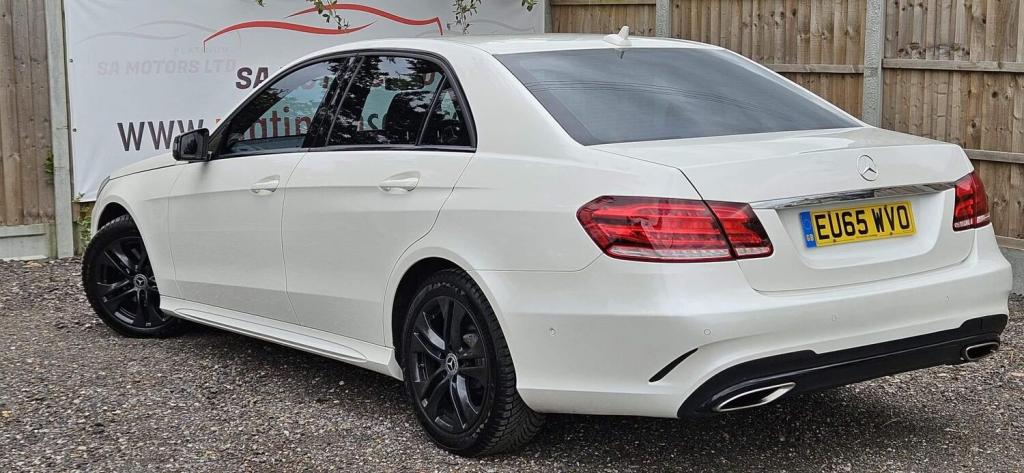 MERCEDES-BENZ E CLASS