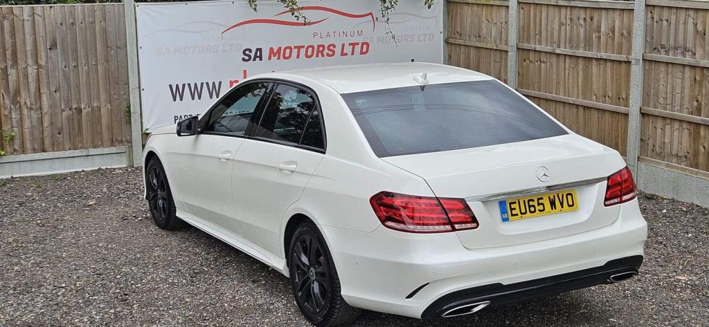 MERCEDES-BENZ E CLASS