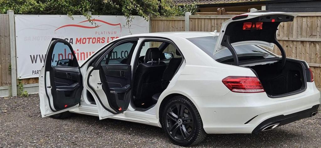 MERCEDES-BENZ E CLASS