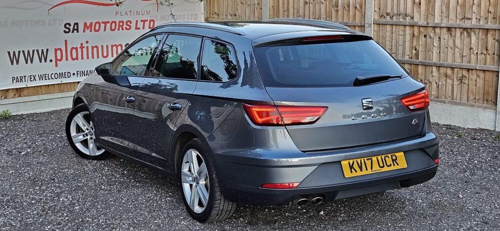 SEAT LEON