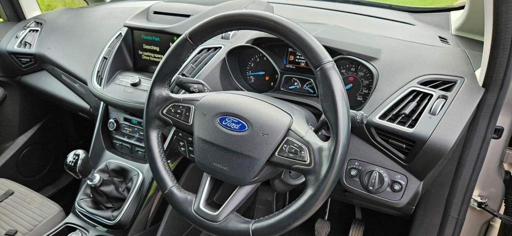 View FORD C-MAX 1.0T EcoBoost Titanium Euro 6 (s/s) 5dr