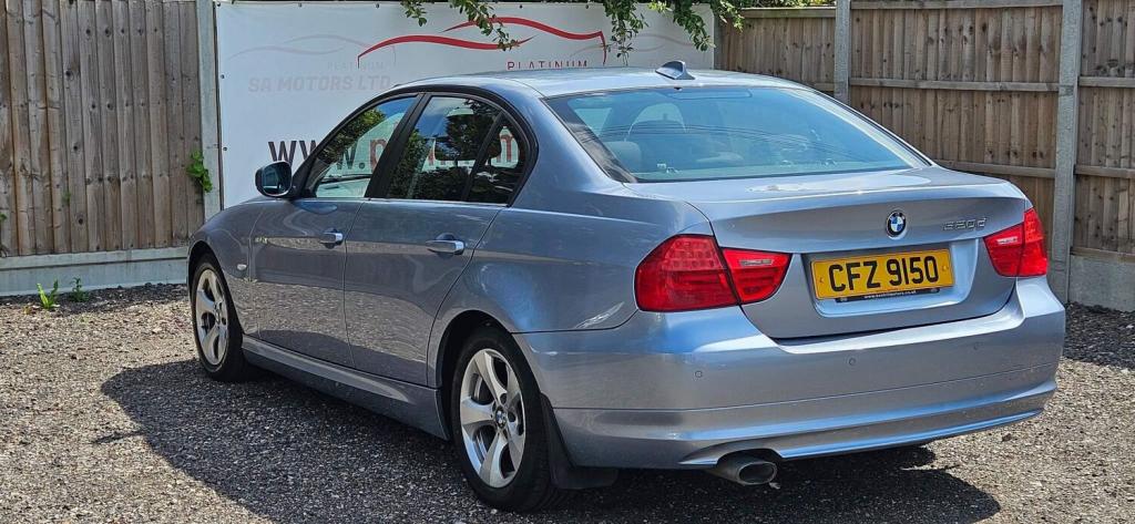 BMW 3 SERIES