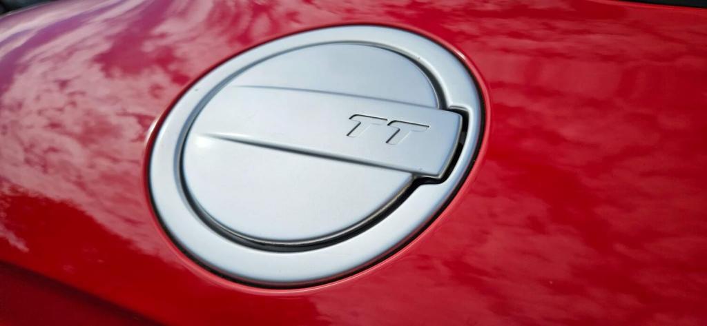AUDI TT