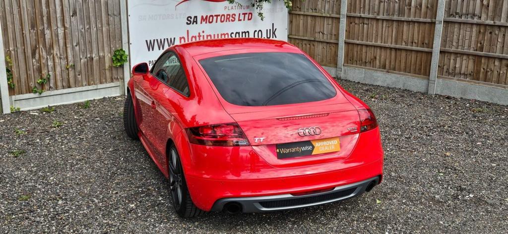 AUDI TT