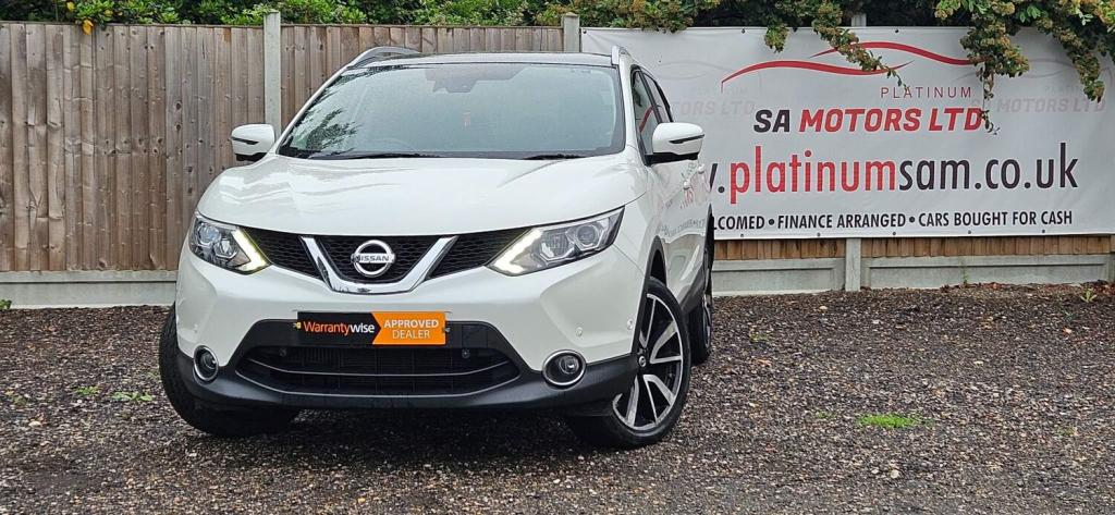View NISSAN QASHQAI 1.2 DIG-T Tekna 2WD Euro 6 (s/s) 5dr