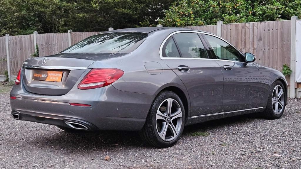 MERCEDES-BENZ E CLASS