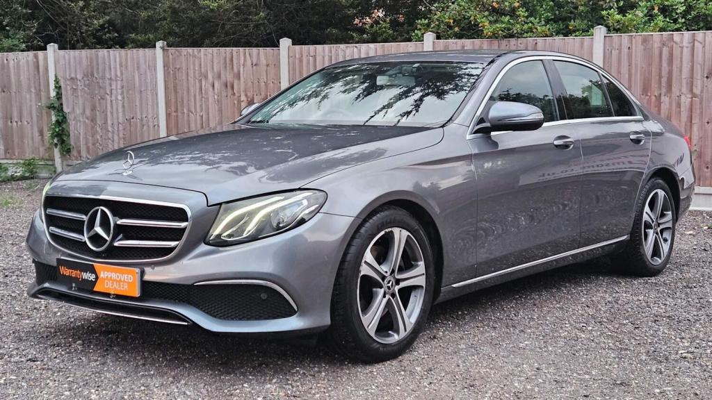 MERCEDES-BENZ E CLASS