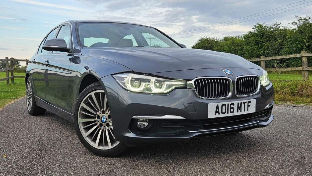 View BMW 3 SERIES 2.0 320d Luxury Auto Euro 6 (s/s) 4dr