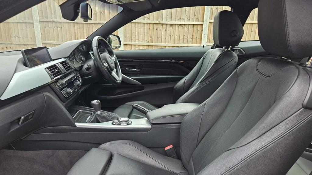 View BMW 4 SERIES 3.0 435i M Sport Euro 6 (s/s) 2dr