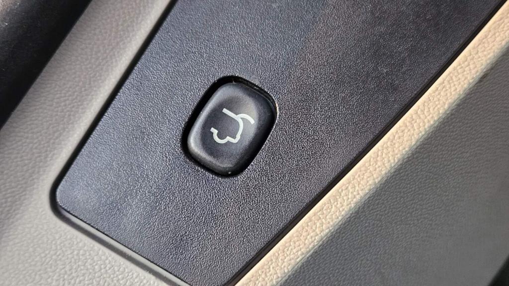 CHRYSLER GRAND VOYAGER