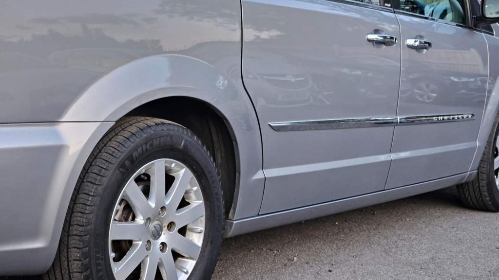 CHRYSLER GRAND VOYAGER