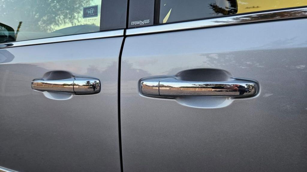 CHRYSLER GRAND VOYAGER