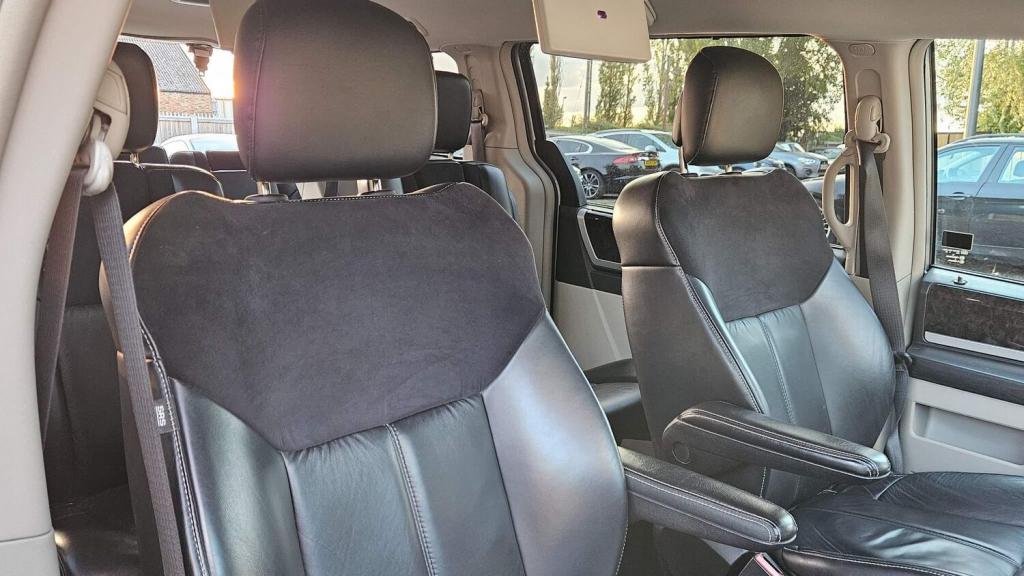 CHRYSLER GRAND VOYAGER