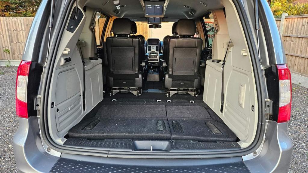 CHRYSLER GRAND VOYAGER