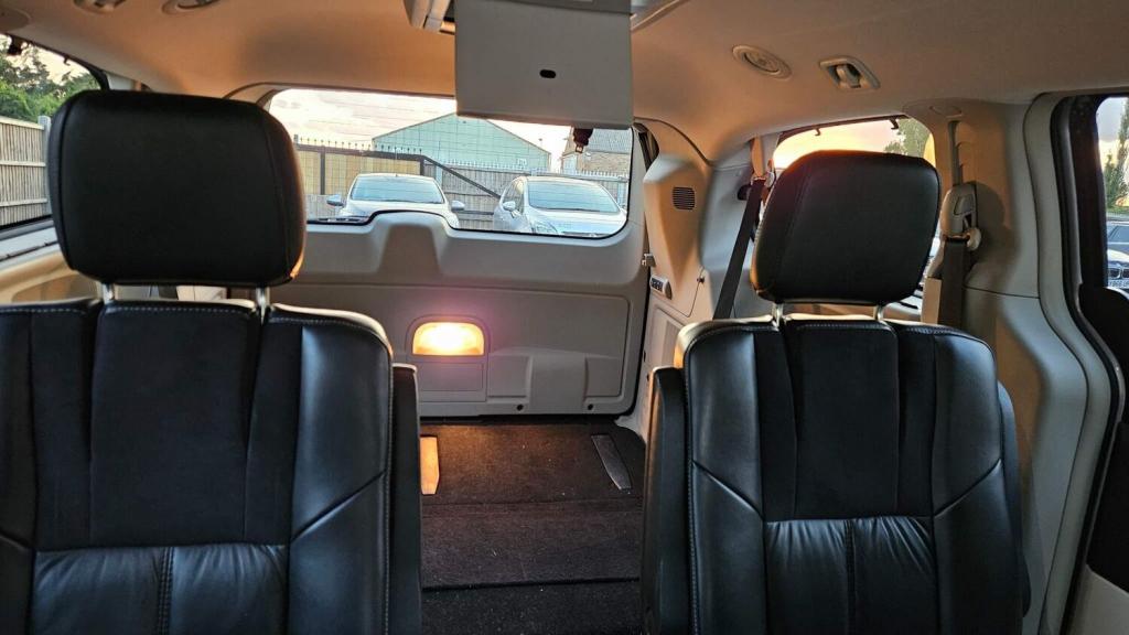 CHRYSLER GRAND VOYAGER