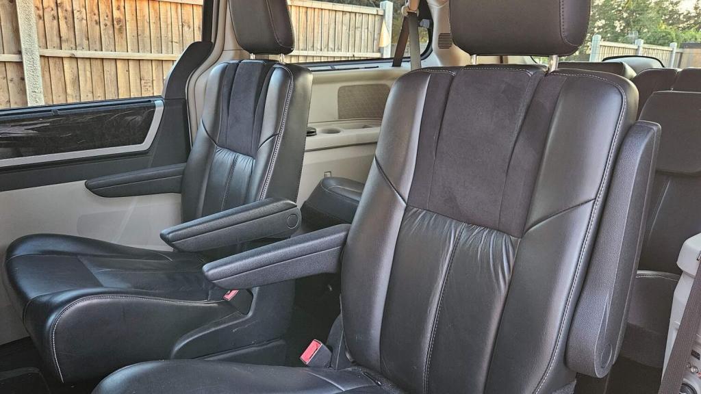 CHRYSLER GRAND VOYAGER