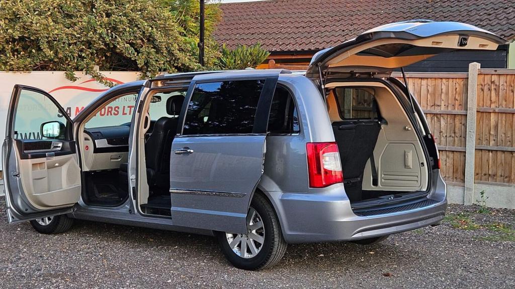 CHRYSLER GRAND VOYAGER