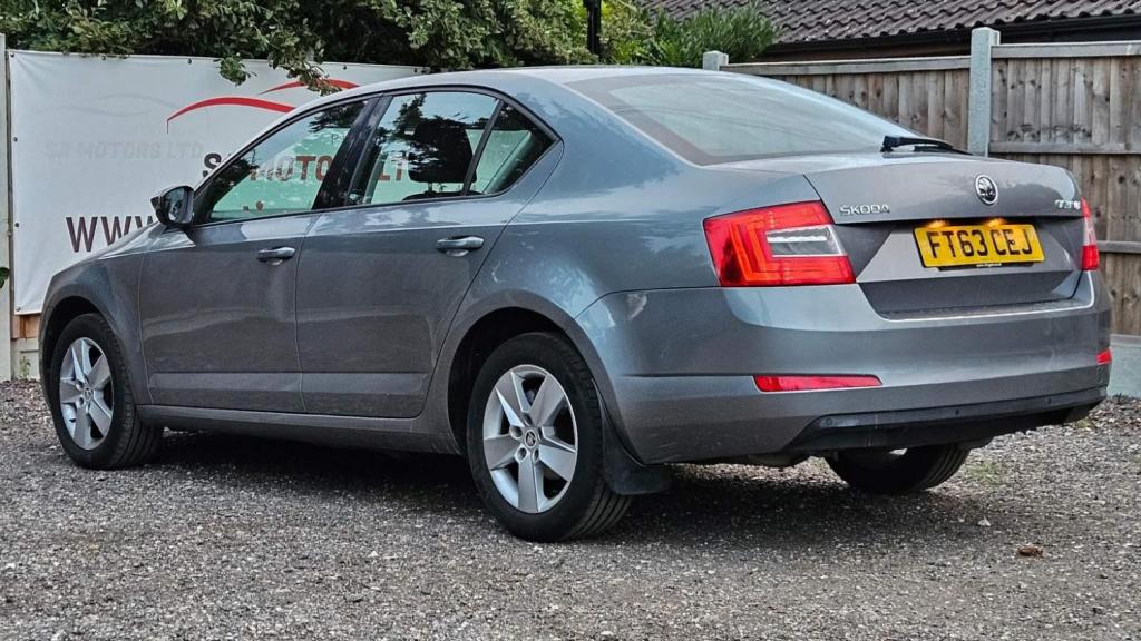 View SKODA OCTAVIA 1.4 TSI SE DSG Euro 5 (s/s) 5dr
