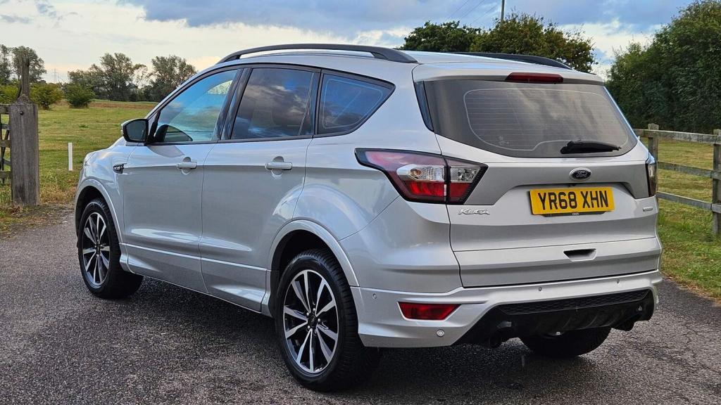 FORD KUGA