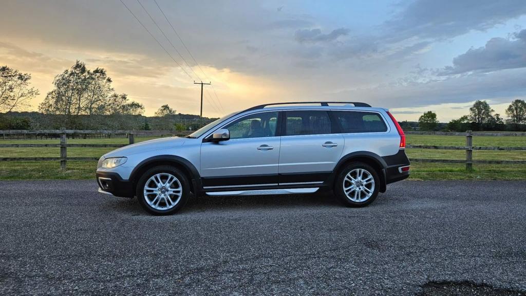 VOLVO XC70