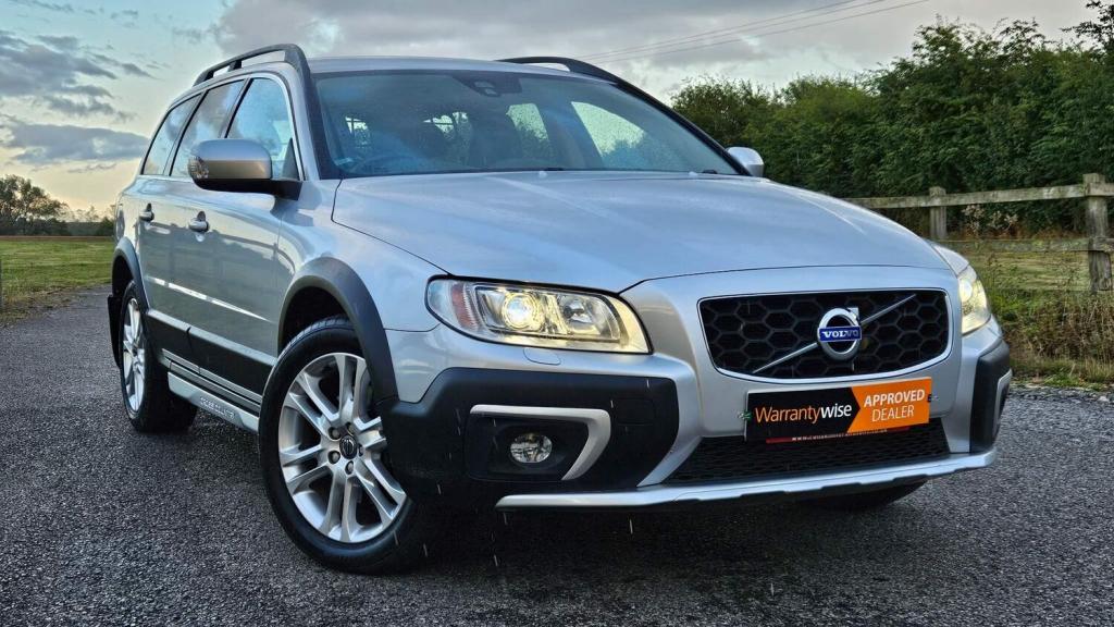 View VOLVO XC70 2.4 D4 SE Lux Auto AWD Euro 6 (s/s) 5dr