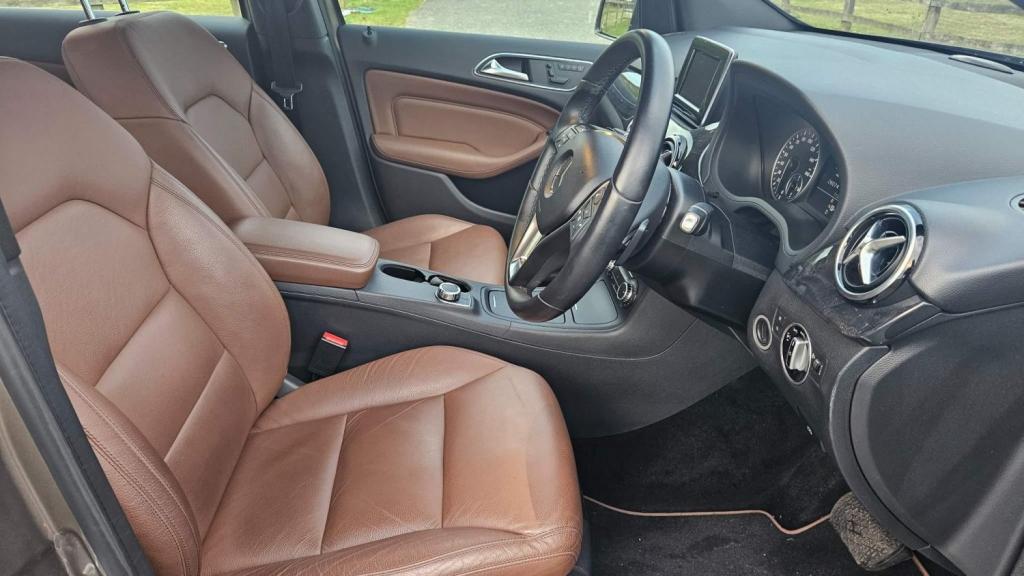 MERCEDES-BENZ B CLASS