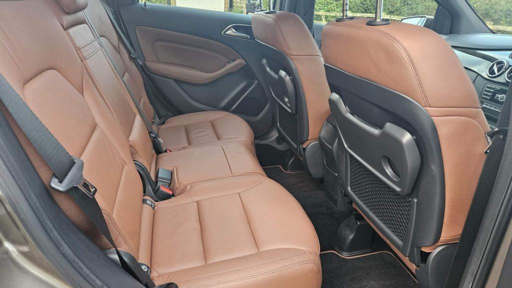 MERCEDES-BENZ B CLASS