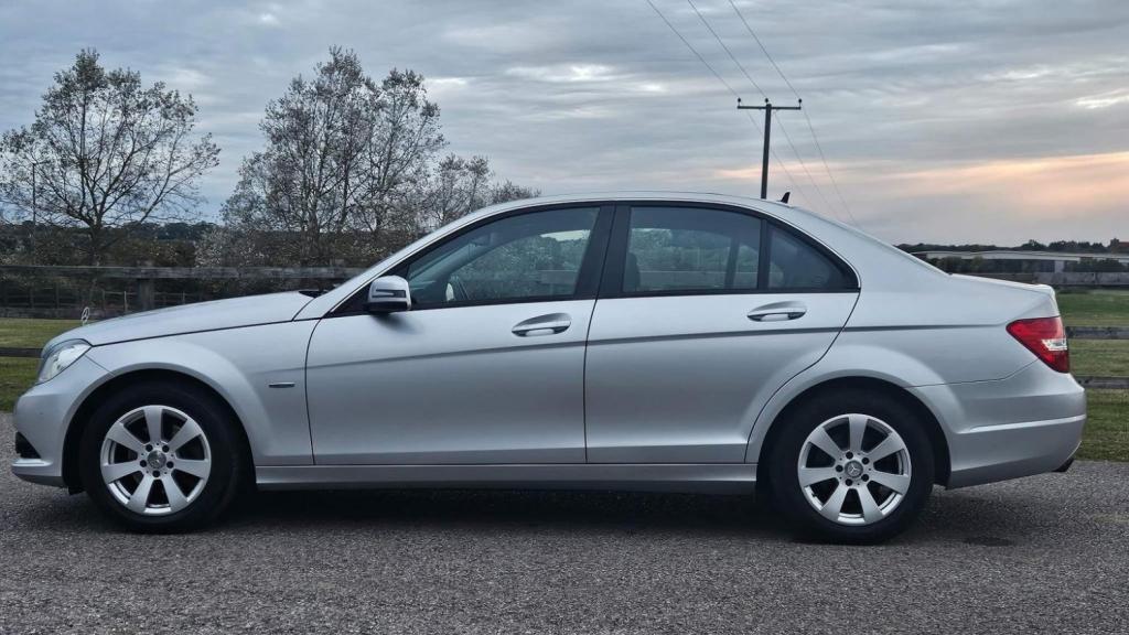 MERCEDES-BENZ C CLASS