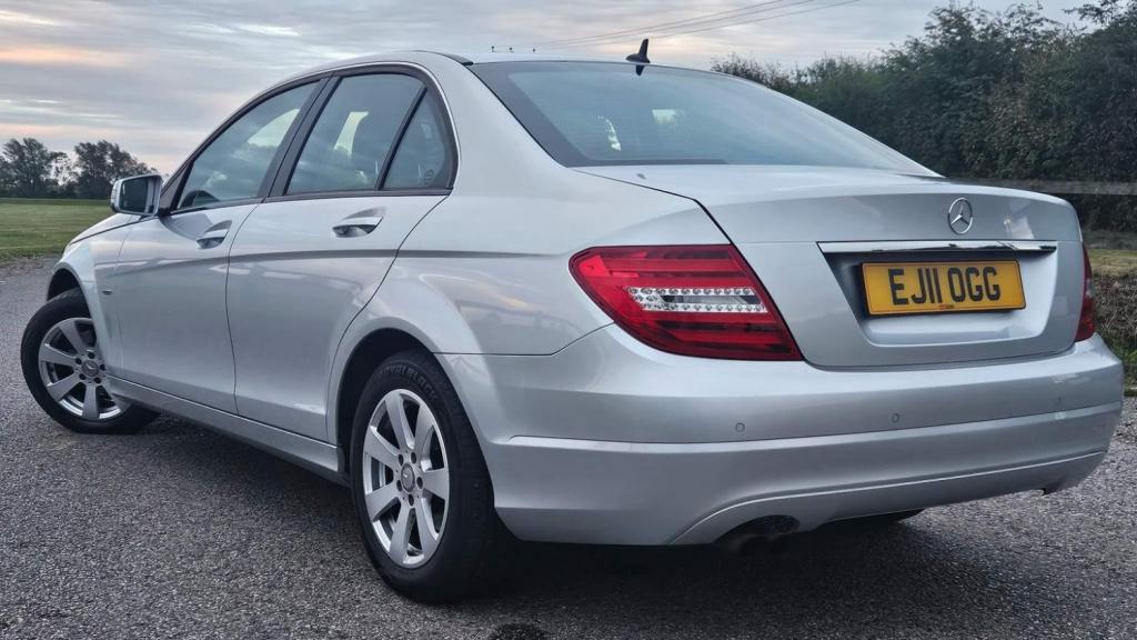 MERCEDES-BENZ C CLASS