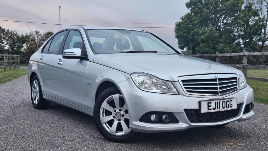 MERCEDES-BENZ C CLASS