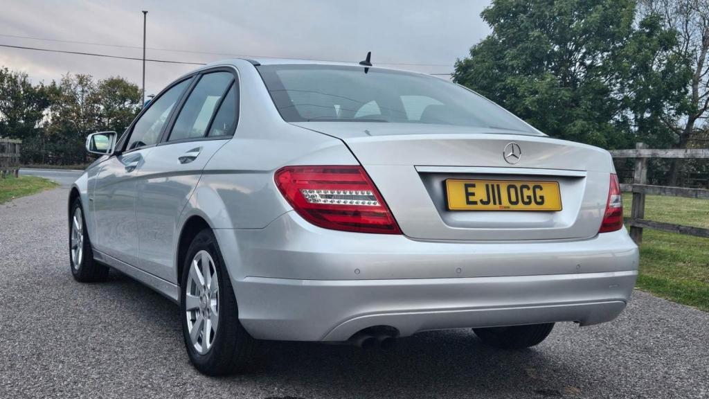 MERCEDES-BENZ C CLASS