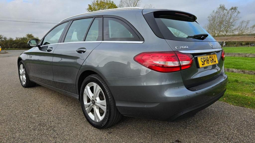 MERCEDES-BENZ C CLASS