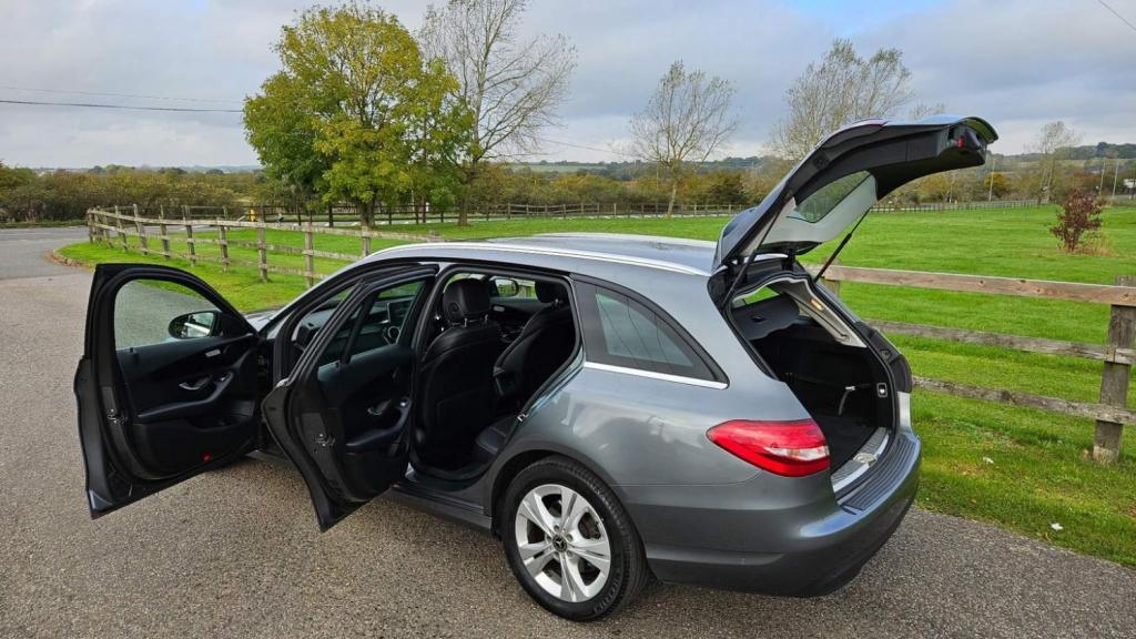 MERCEDES-BENZ C CLASS