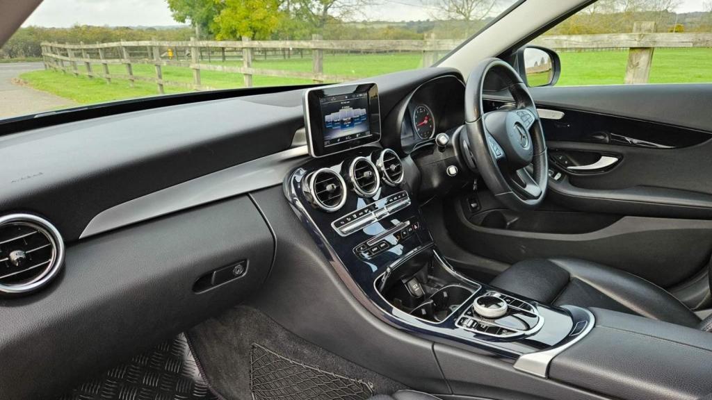 MERCEDES-BENZ C CLASS