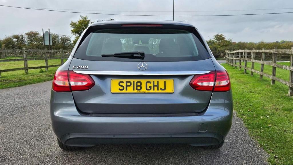 MERCEDES-BENZ C CLASS