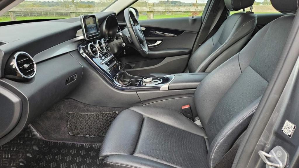 MERCEDES-BENZ C CLASS