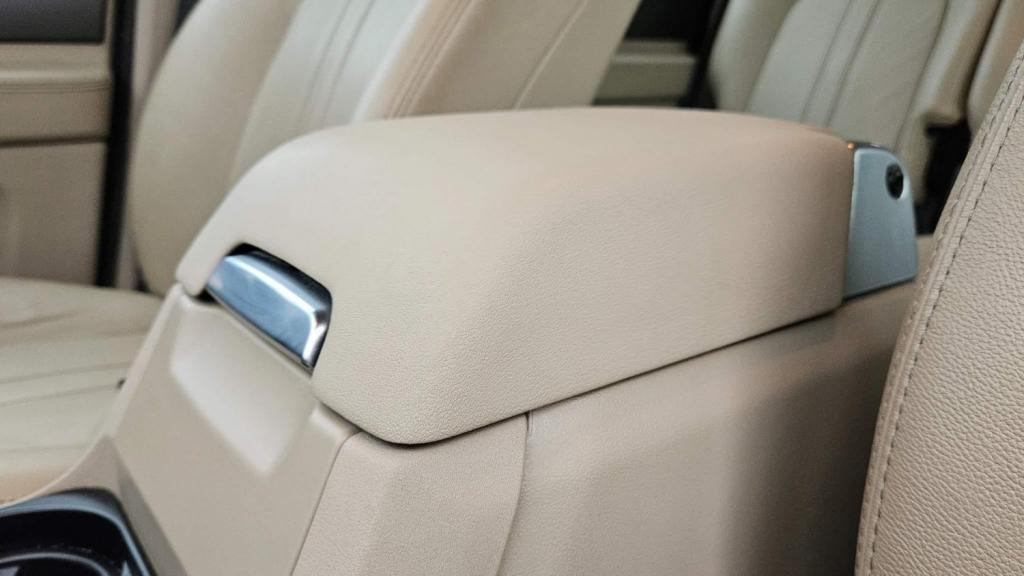 LAND ROVER DISCOVERY 4